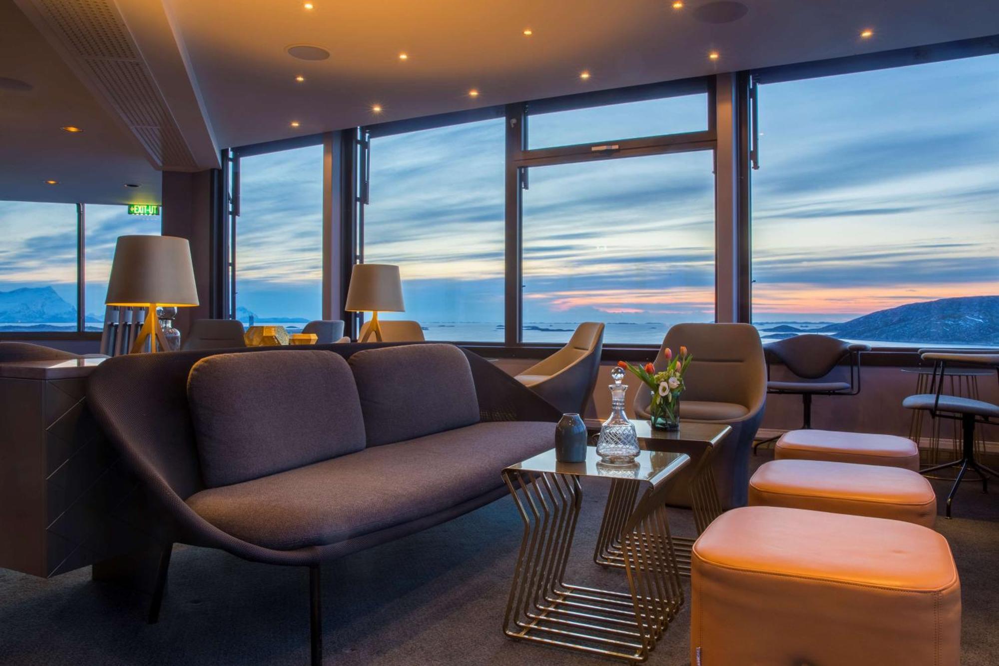 Radisson Blu Hotel Буде Екстер'єр фото