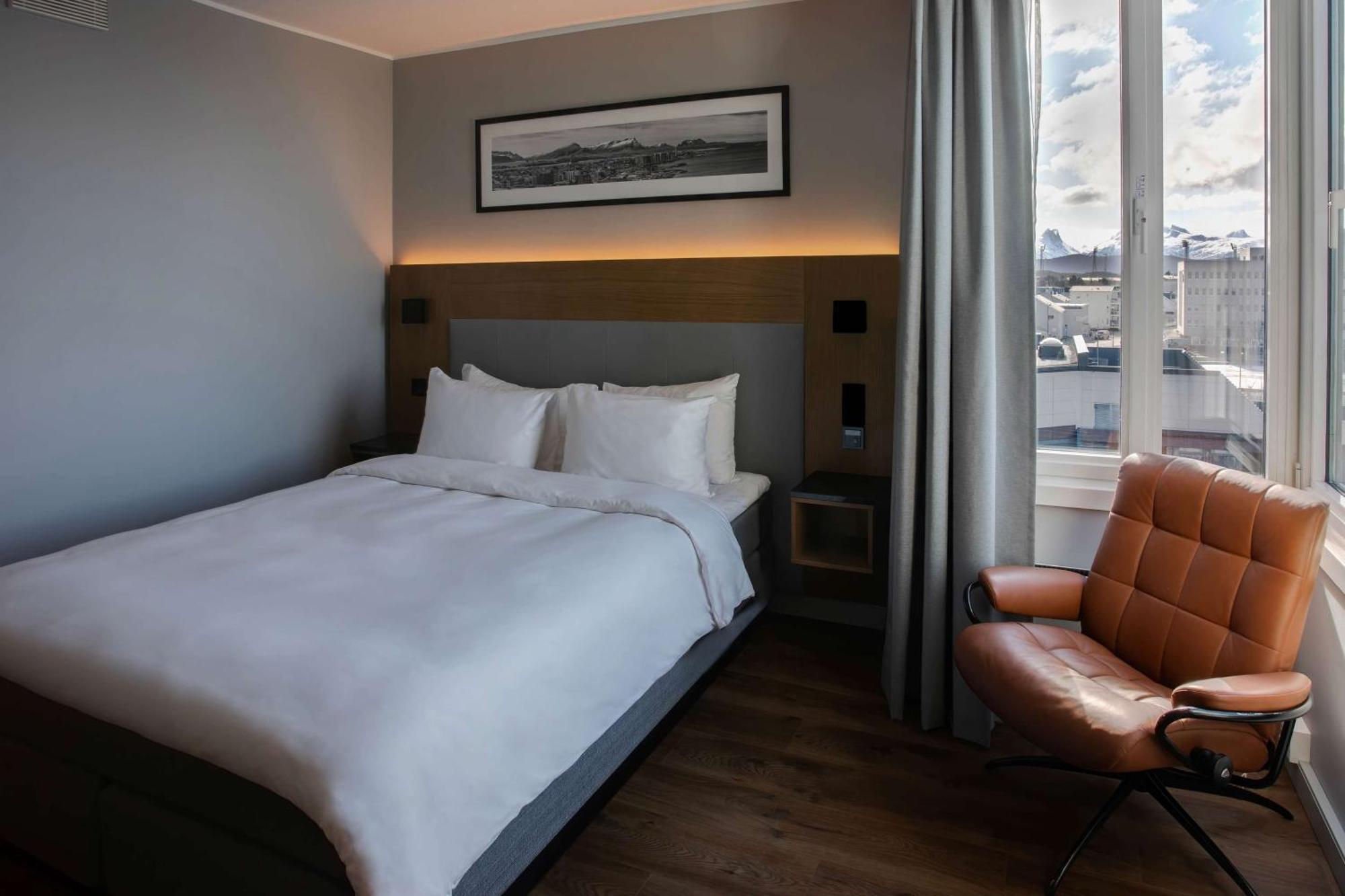 Radisson Blu Hotel Буде Екстер'єр фото