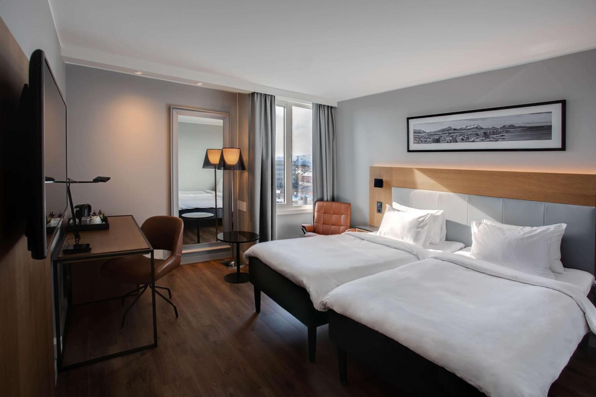 Radisson Blu Hotel Буде Екстер'єр фото