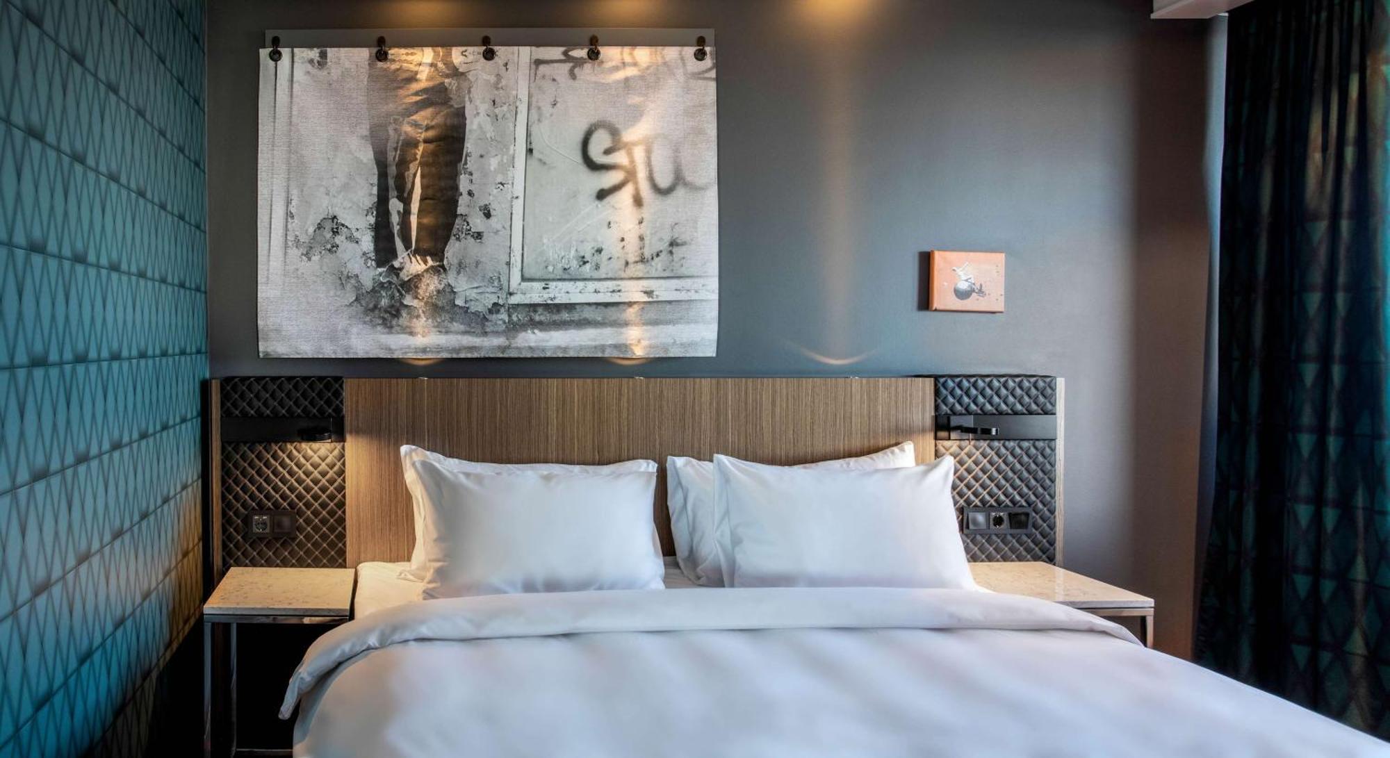 Radisson Blu Hotel Буде Екстер'єр фото